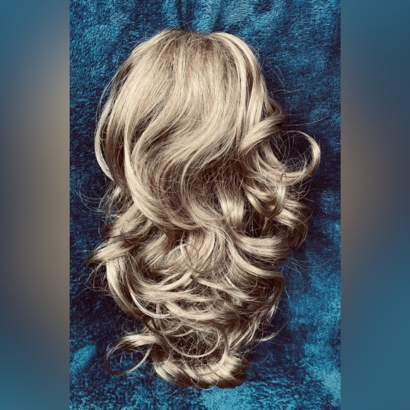 Crush by EasiHair | Synthetic Ponytail - Picture 1 of 3